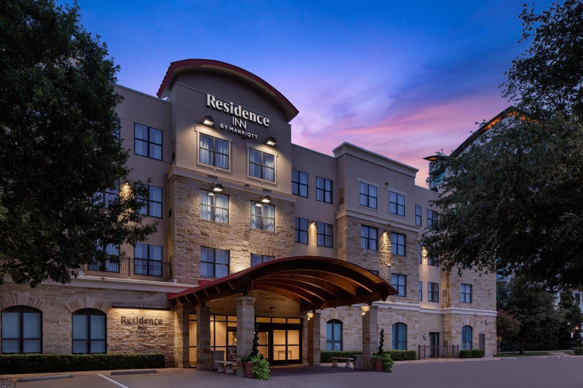 Residence Inn Fort Worth Cultural District Exterior foto